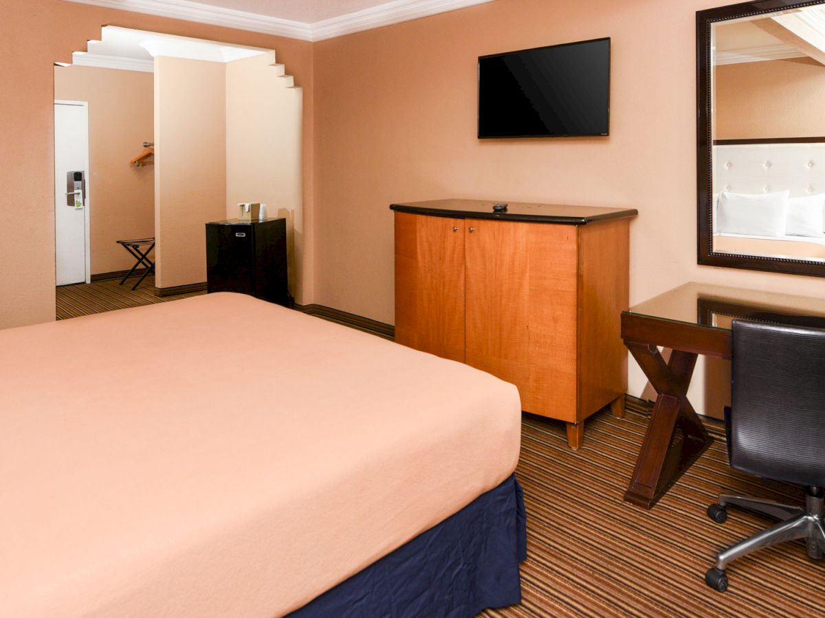 Hollywood Inn Express South